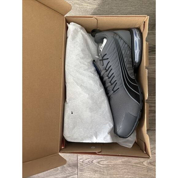Athletic_Shoes